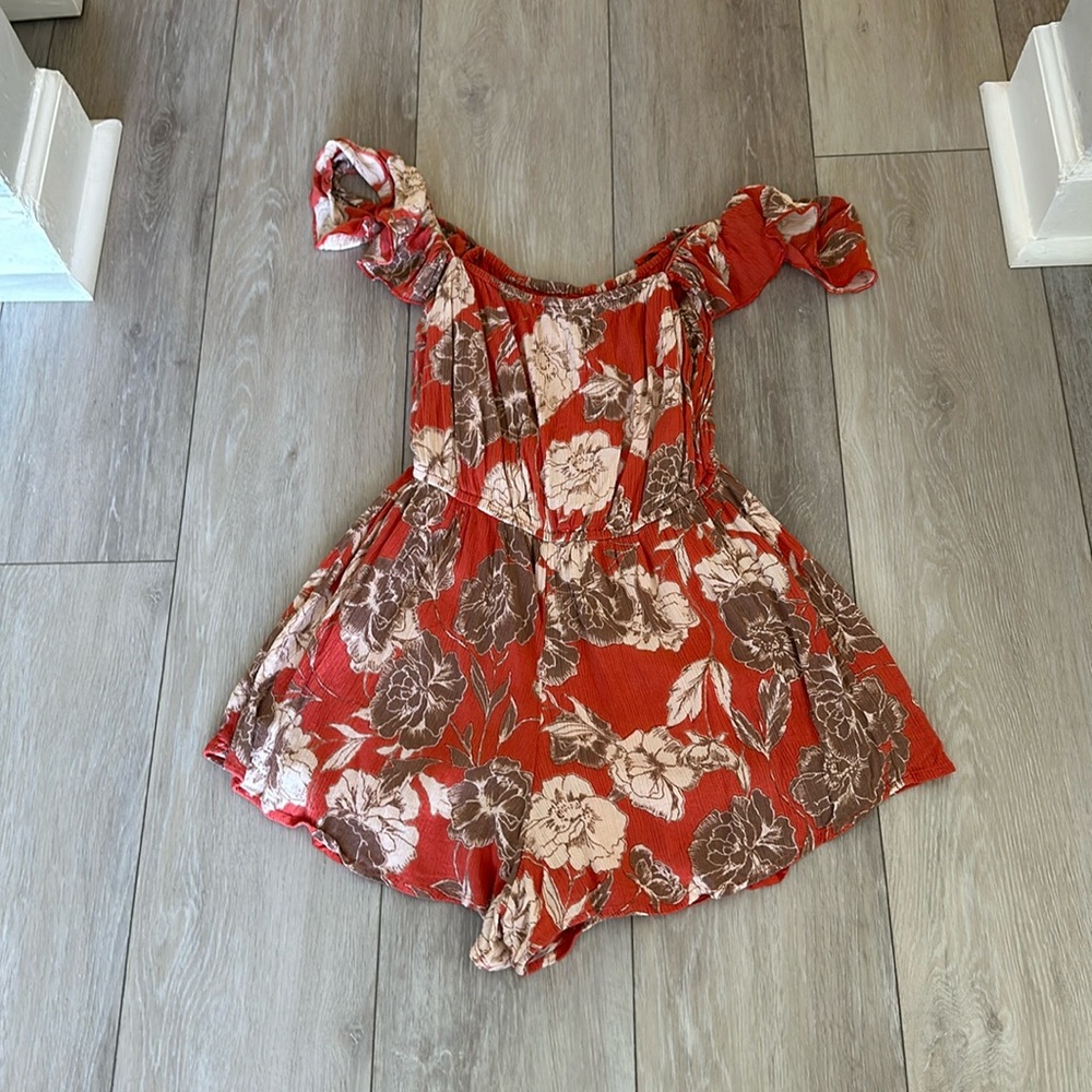 Women’s Size M Off The Shoulder Romper